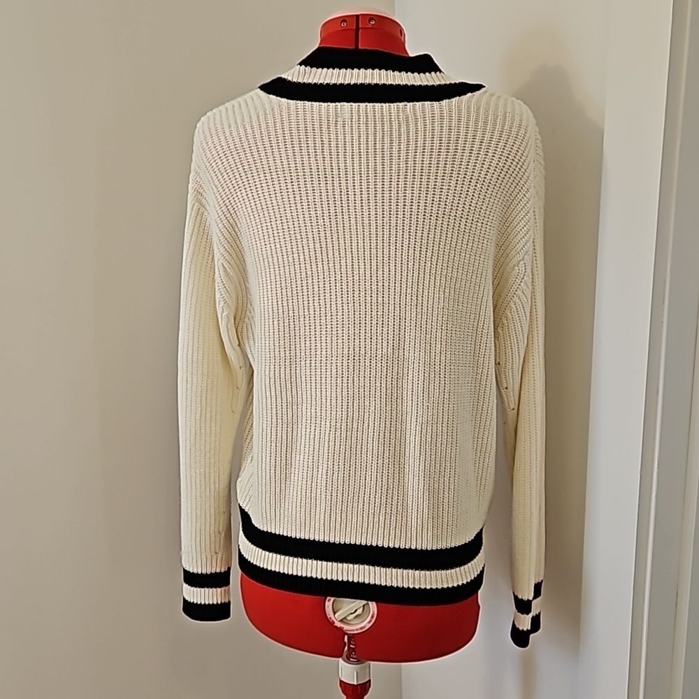 Bishop and young sweater - Picture 2 of 2